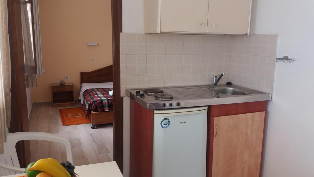 Litharia Apartments Μπενίτσες Εξωτερικό φωτογραφία
